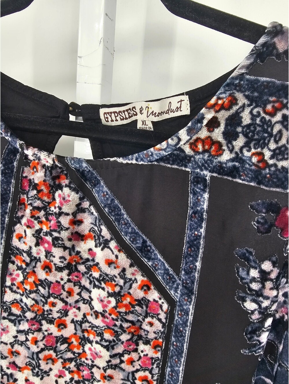 Gypsies & Moondust Women's Sleeveless Floral Print Black Velvet Boho Top Size XL - Picture 3 of 5